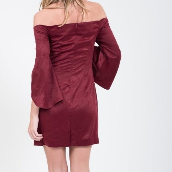 Nordstroms JOA Off the Shoulder Bell Sleeve Dress S NWT - Picture 2 of 2